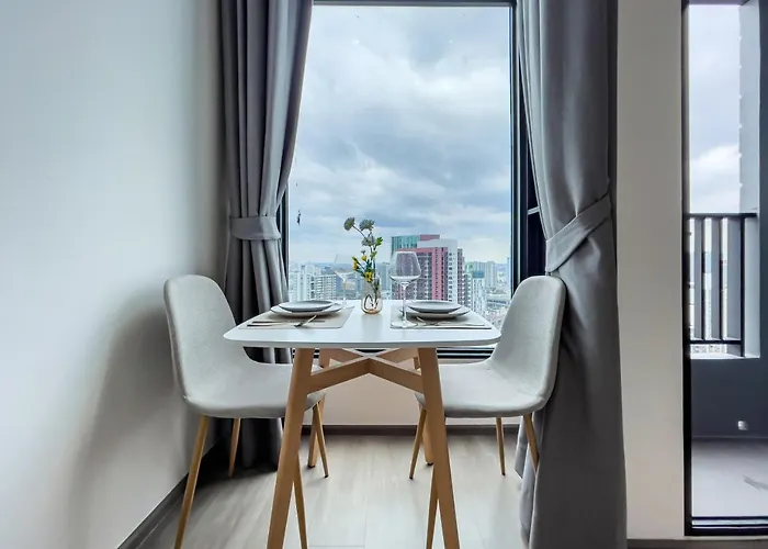 Apartamento 250m Bts L Duplex Unit L Rooftop Pool L Sontana Bangkok
