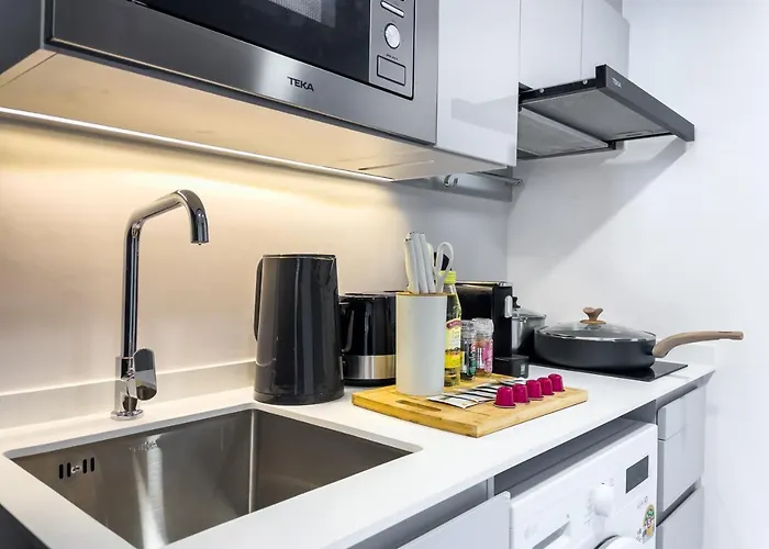 Apartamento 250m Bts L Duplex Unit L Rooftop Pool L Sontana Bangkok